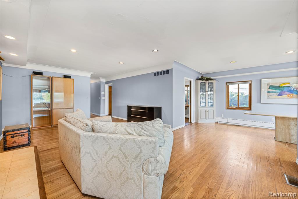 6351 Alden Drive, West Bloomfield, MI 48324 — Photo 12