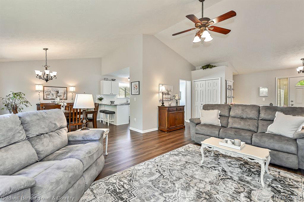 476 HOSTA, Howell, MI 48843 — Photo 10