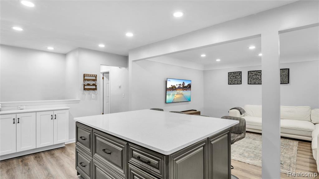 5961 Centralia Street, Dearborn Heights, MI 48127 — Photo 5