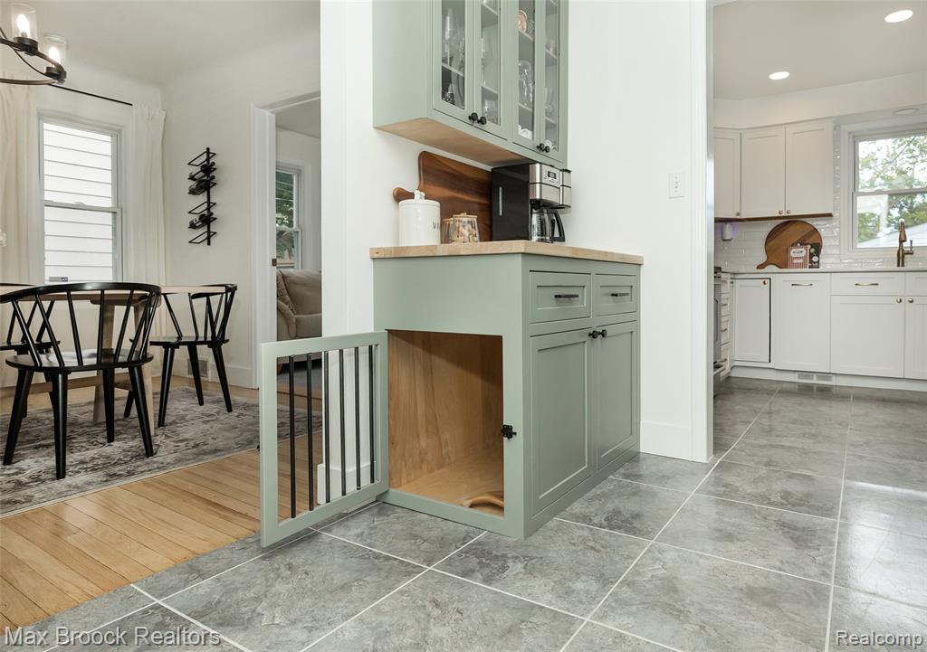430 N Altadena Avenue, Royal Oak, MI 48067 — Photo 19