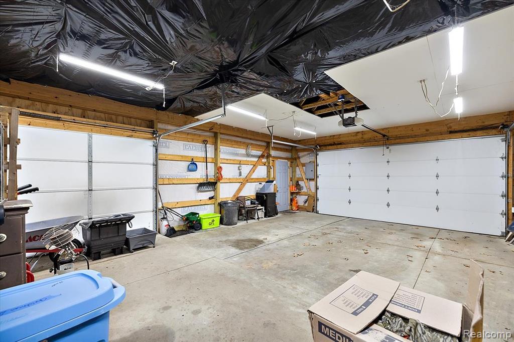 5275 Lake Grove Drive, White Lake, MI 48383 — Photo 36