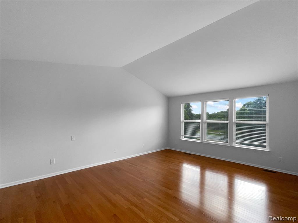 1960 Frances Way, Ypsilanti, MI 48198 — Photo 10