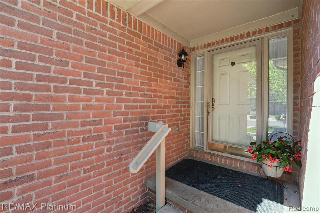 3420 Dewdrop Lane, Howell, MI 48843 — Photo 2
