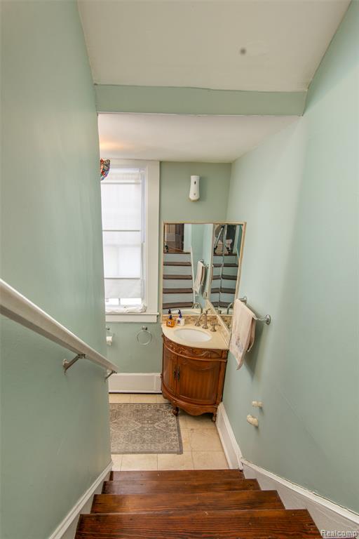 22 Edison Street, Detroit, MI 48202 — Photo 18