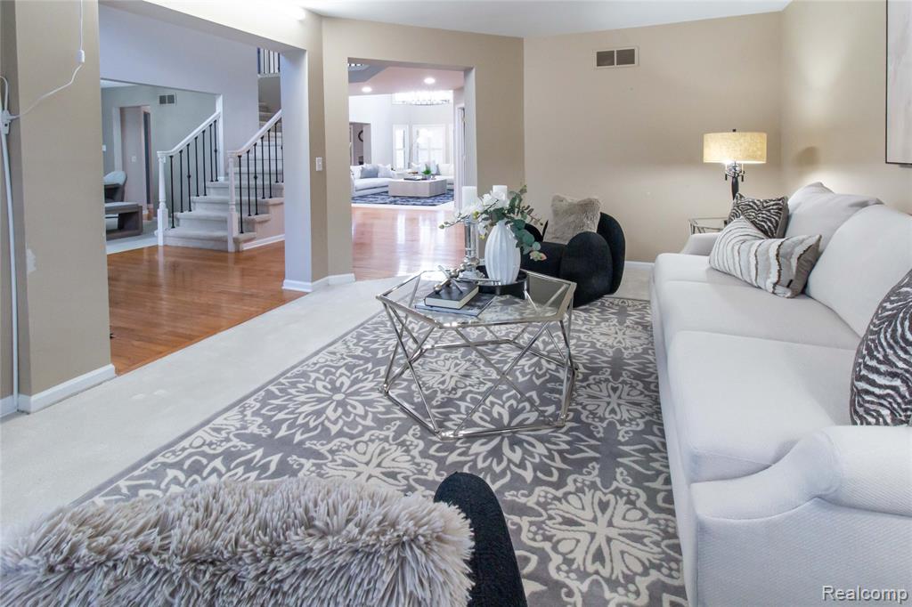 41240 Clermont Avenue, Novi, MI — Photo 16