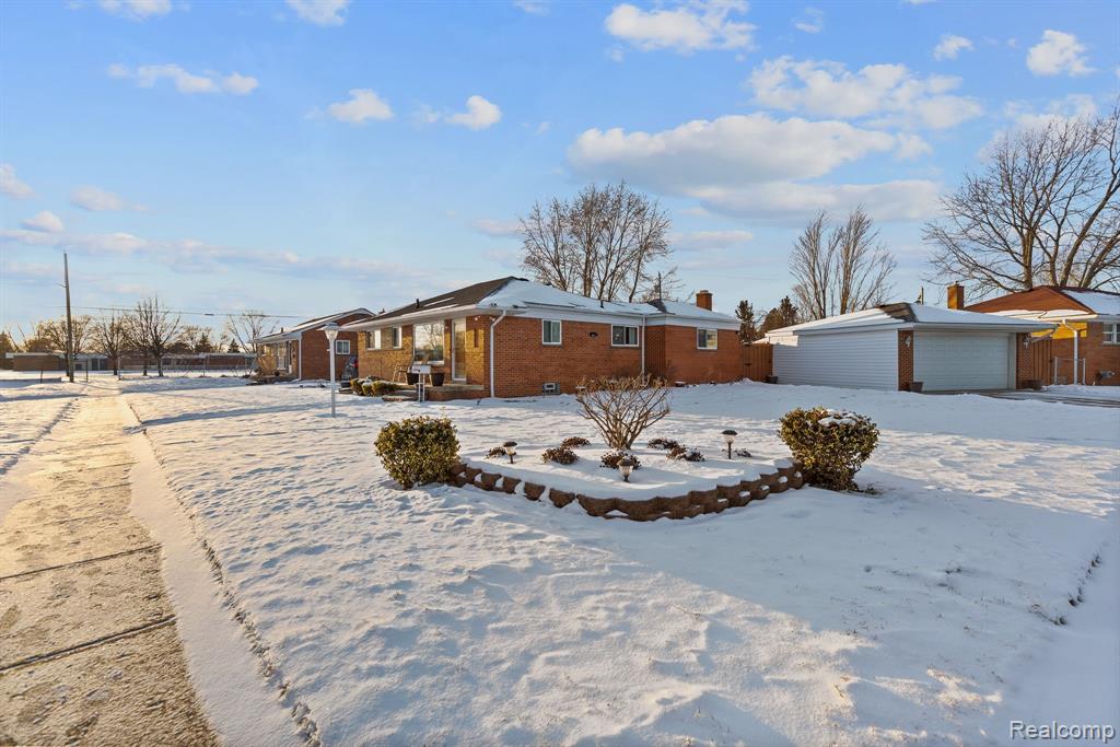4993 ENGLEMAN Avenue, Warren, MI 48091 — Photo 34