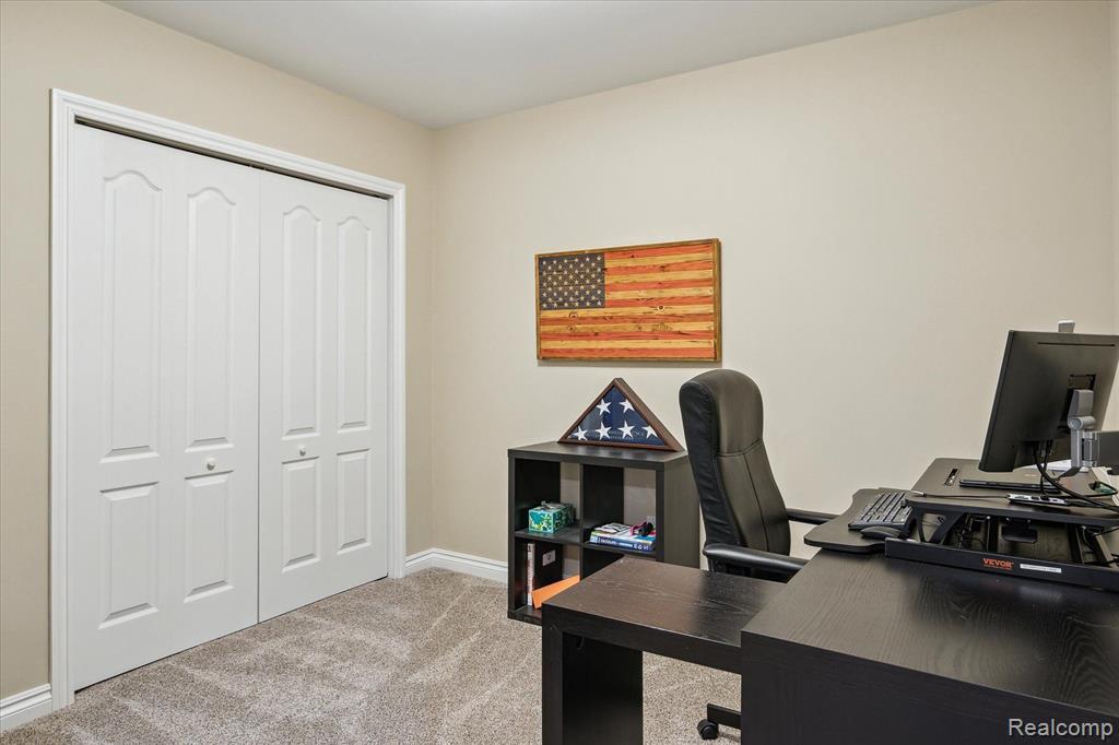 8504 Riverwalk Drive, Fenton, MI 48430 — Photo 54