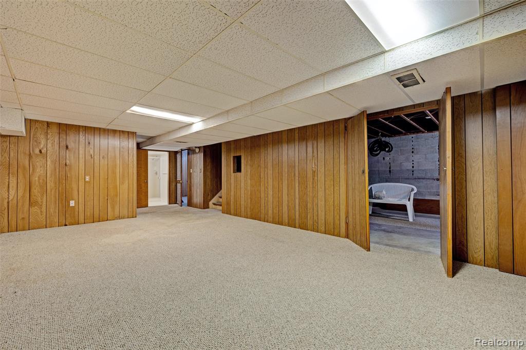 5936 Warbler Drive, Clarkston, MI — Photo 35
