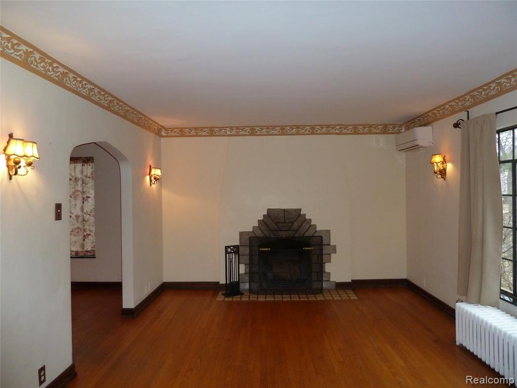 19925 Renfrew Road, Detroit, MI, 48221