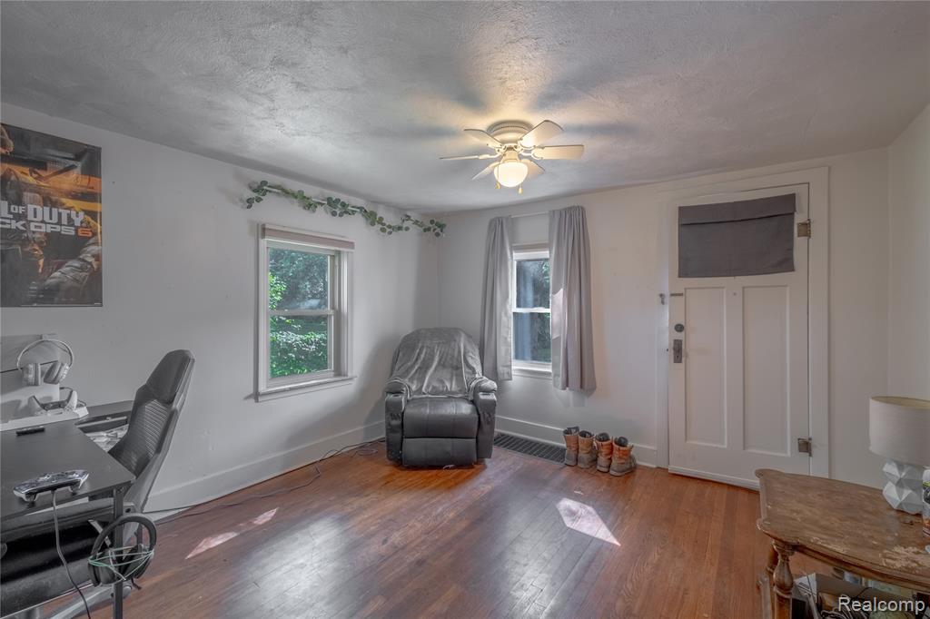 5384 Silverton Drive, Grand Blanc, MI 48439 — Photo 20