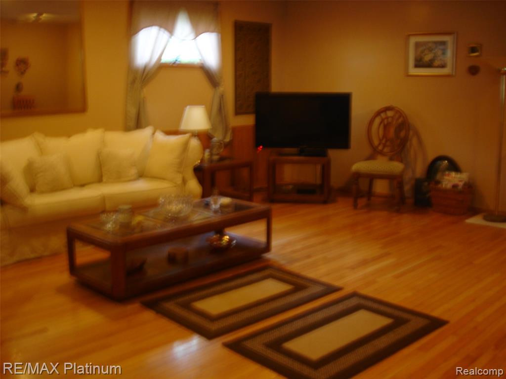 601 HOLLY BUSH DRIVE, Holly, MI 48442 — Photo 4
