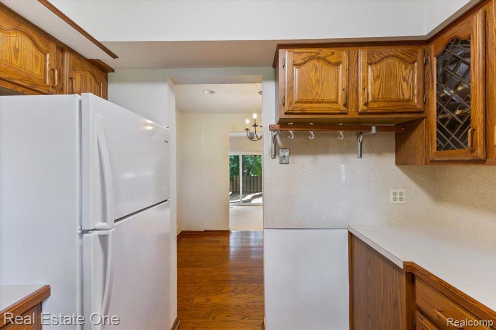 1649 BRENTWOOD Drive, 140, Troy, MI 48098 — Photo 3