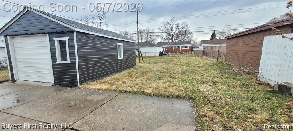 22084 Normandy Avenue, Eastpointe, MI 48021 — Photo 28