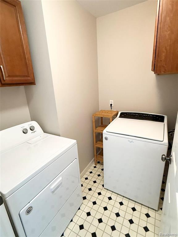 41271 N Maplewood Drive, Canton, MI 48187 — Photo 25
