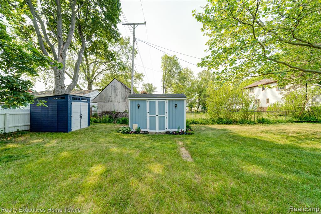 4238 FAIRWAY Drive, Fort Gratiot, MI 48059 — Photo 44
