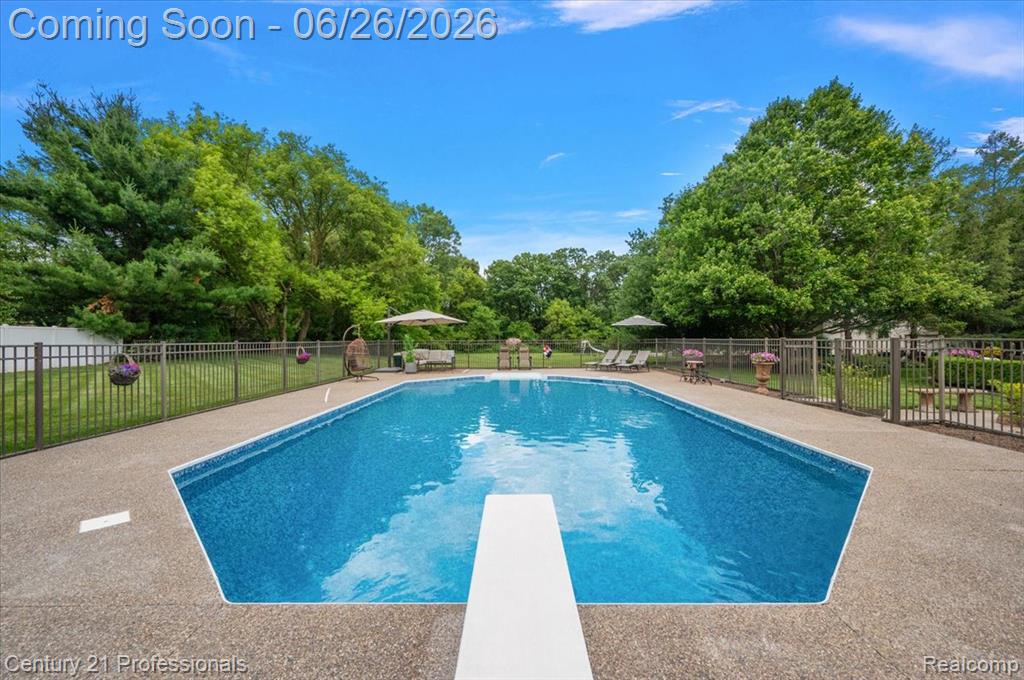 4683 Fox Chase Drive, White Lake, MI 48383 — Photo 3