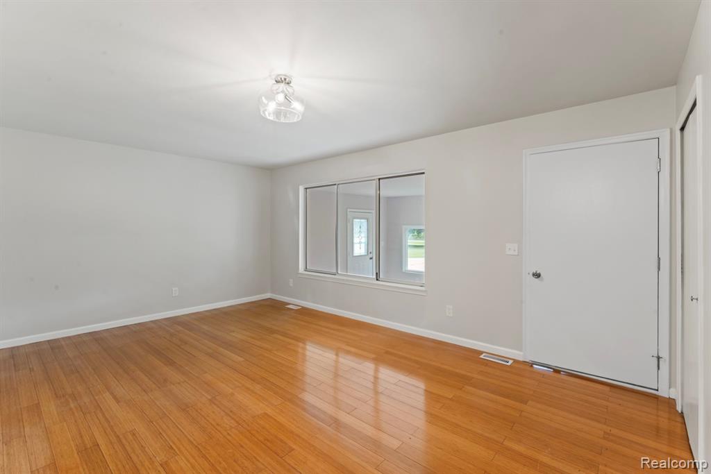 4441 Catlin Road, Columbiaville, MI 48421 — Photo 9
