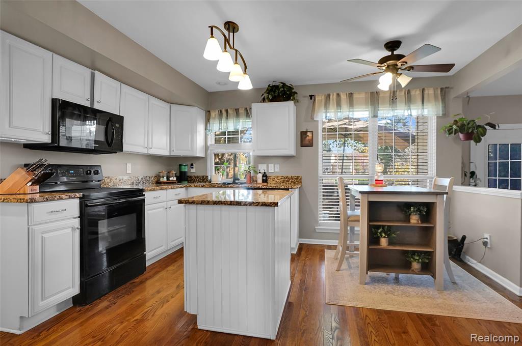 942 Westbrooke Drive, South Lyon, MI 48178 — Photo 12