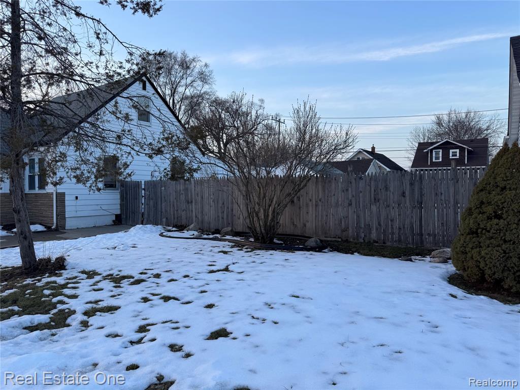 7535 Meadow Avenue, Warren, MI 48091 — Photo 18