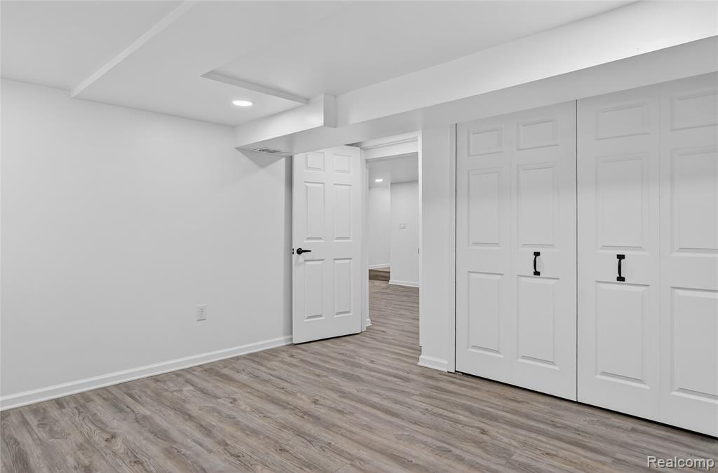 8664 Louise Avenue, Allen Park, MI 48101 — Photo 36