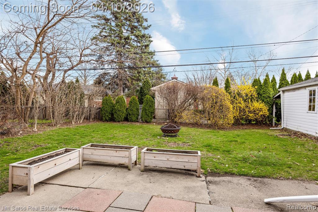 1101 Torrey Road, Grosse Pointe Woods, MI 48236 — Photo 28