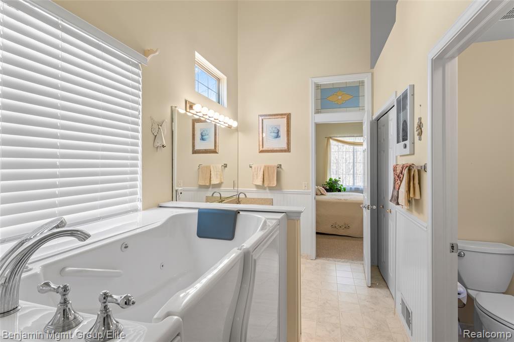 5380 Versailles Avenue, Brighton, MI 48116 — Photo 21