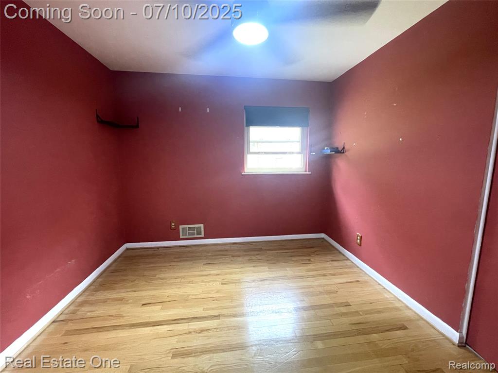 4116 Polk Street, Dearborn Heights, MI 48125 — Photo 10