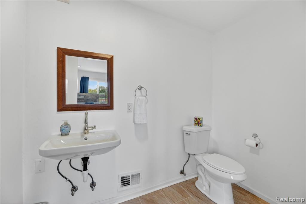 11280 Hegel Road, Goodrich Vlg, MI — Photo 27