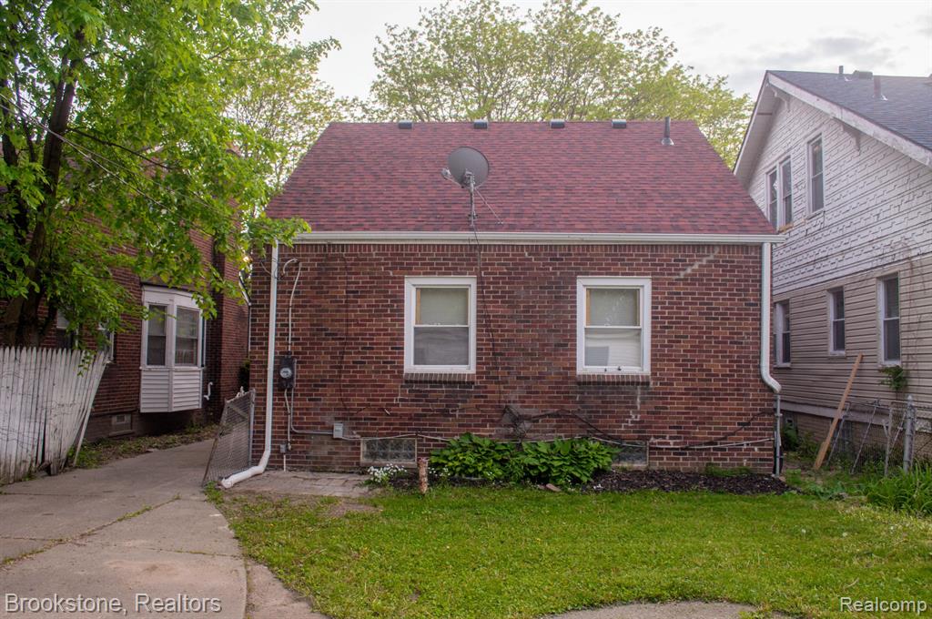 5790 LAKEPOINTE Street, Detroit, MI 48224 — Photo 21