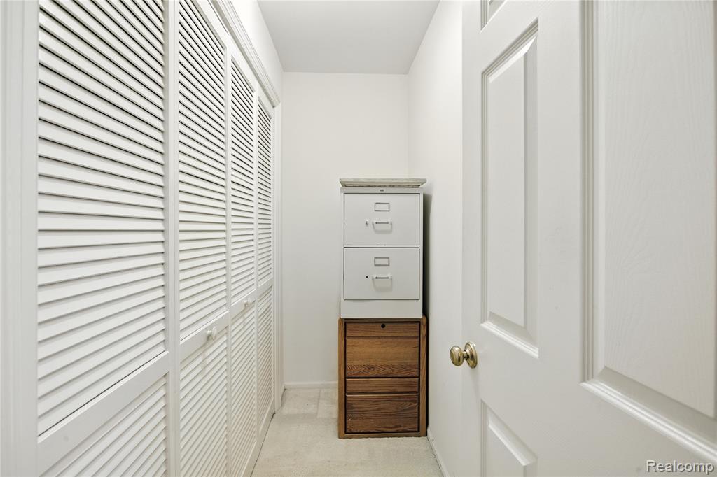 19710 W 13 Mile Road, 211, Beverly Hills, MI 48025 — Photo 31