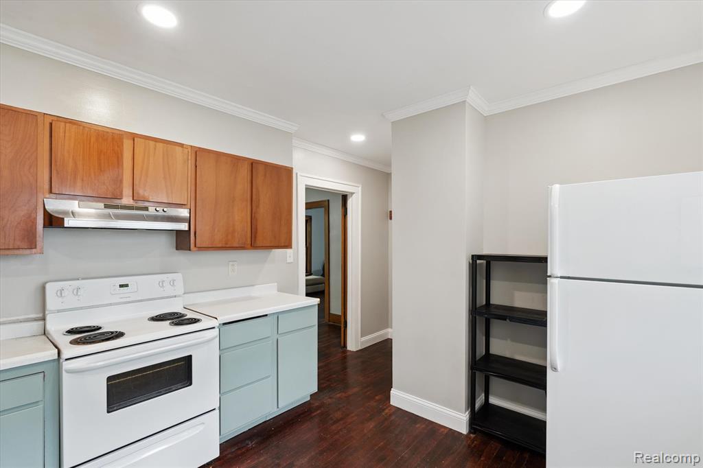 718 N Chevrolet Avenue, Flint, MI 48504 — Photo 11