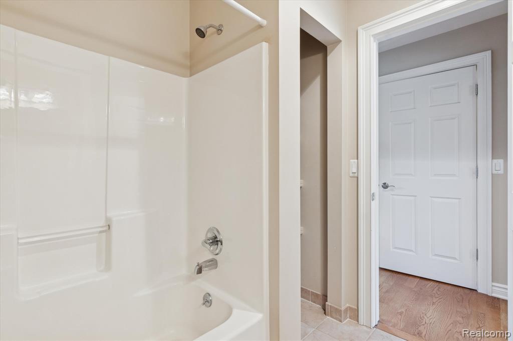 275 Harvard Drive, Howell, MI 48843 — Photo 24