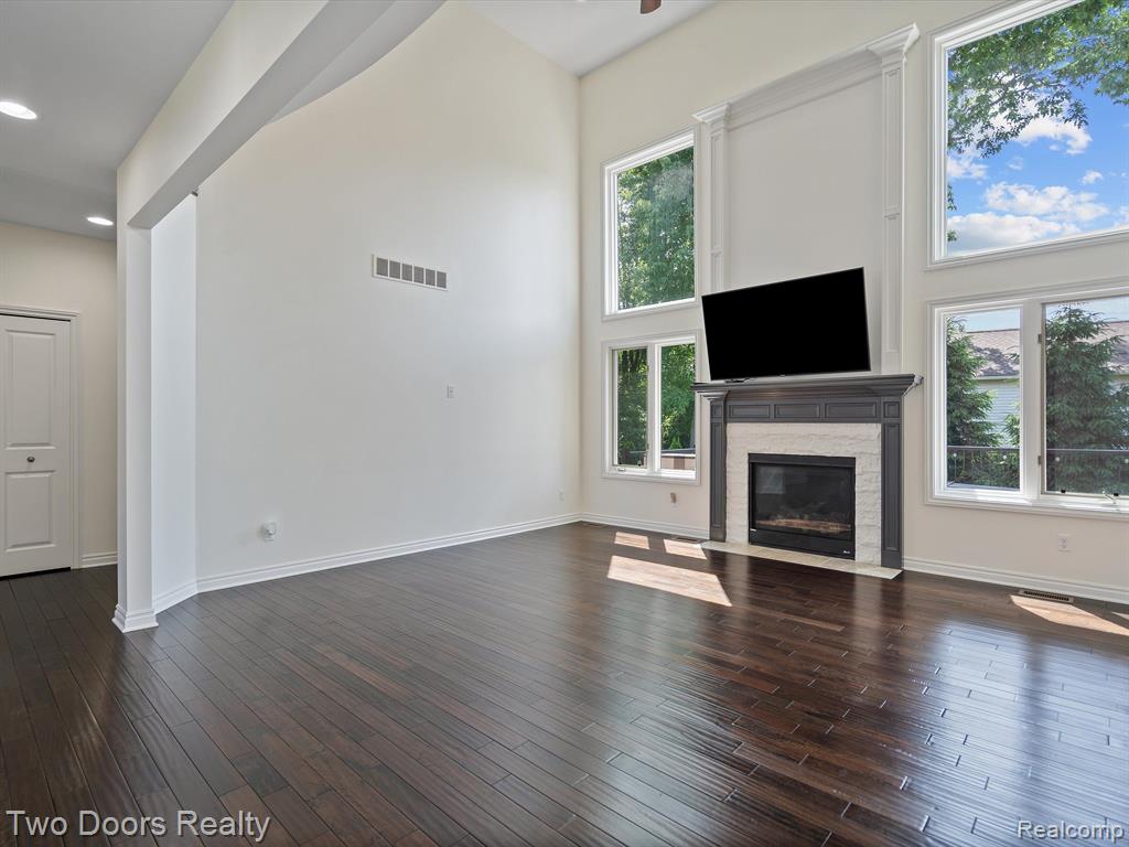 52903 Forest Grove, Shelby Twp, MI 48315 — Photo 17