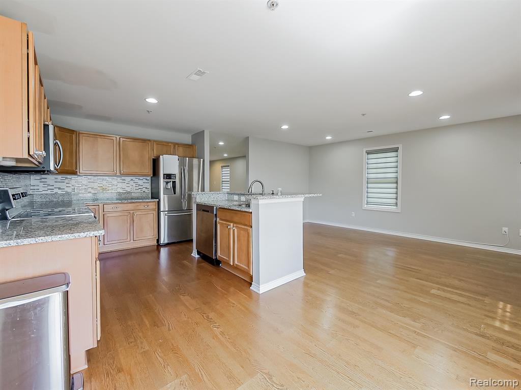 50107 Harding Street, Canton, MI 48188 — Photo 8