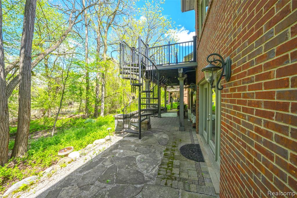 4502 Forest Edge Lane, West Bloomfield, MI 48323 — Photo 75