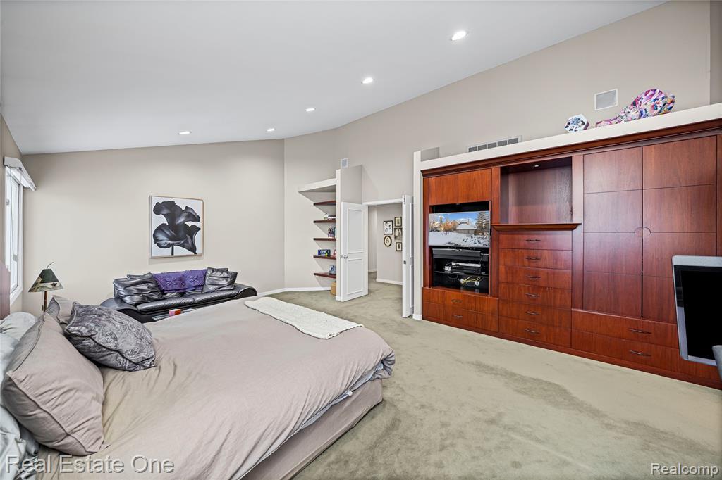 5087 Village Place Court, West Bloomfield, MI — Photo 25
