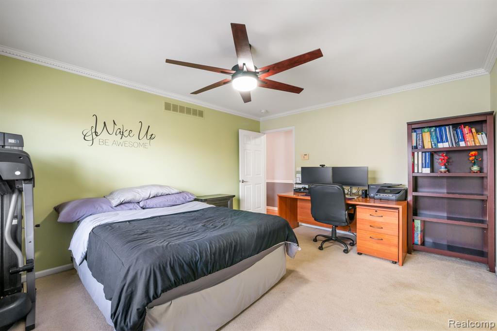 49248 Berkshire Drive, Chesterfield, MI 48047 — Photo 36
