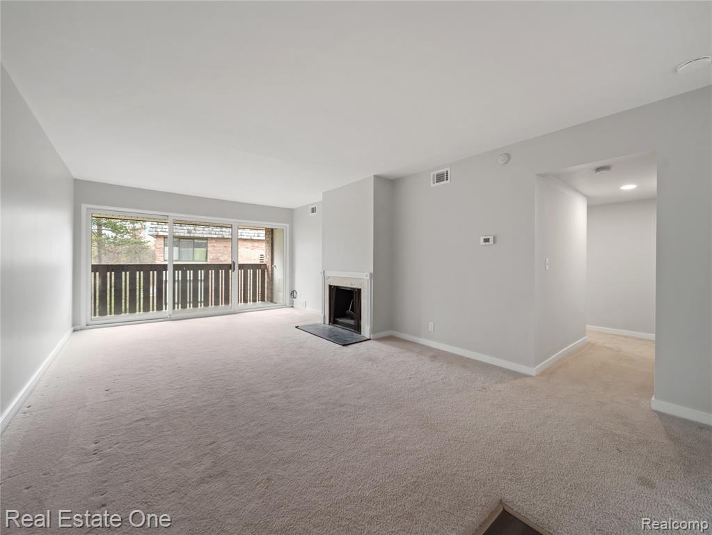 2124 Pauline Boulevard, 307, Ann Arbor, MI 48103 — Photo 6