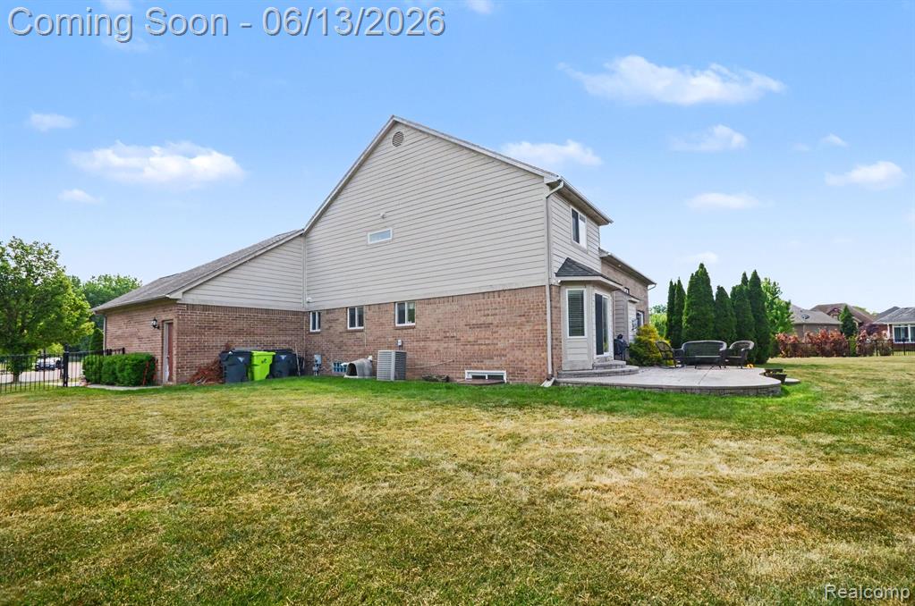 26820 Alderman Court, Harrison Township, MI — Photo 39