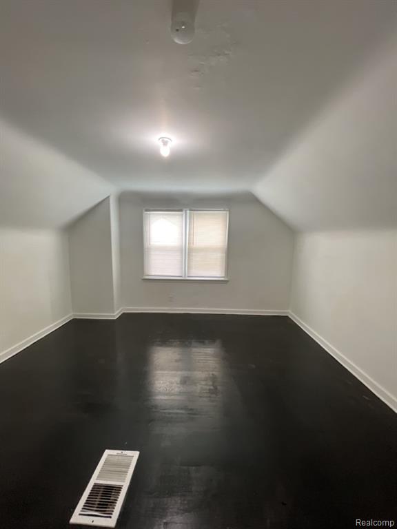 9137 Birwood Street, Detroit, MI 48204 — Photo 11