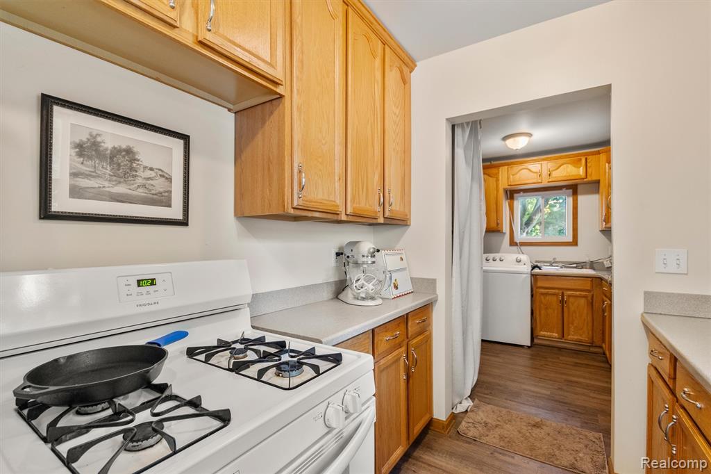 851 Auburndale Avenue, Ypsilanti, MI 48198 — Photo 11