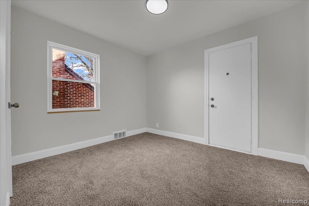 16891 Sorrento Street, Detroit, MI 48235 — Photo 13