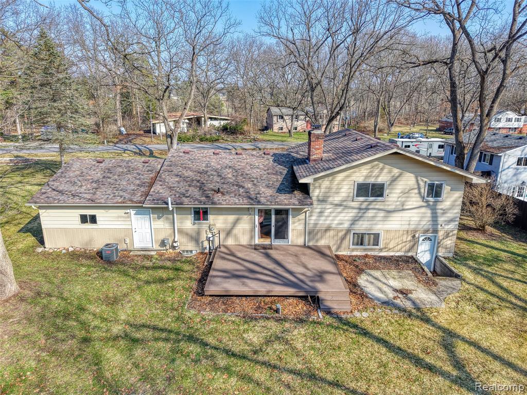 1243 Blue Heron Drive, Highland, MI — Photo 35