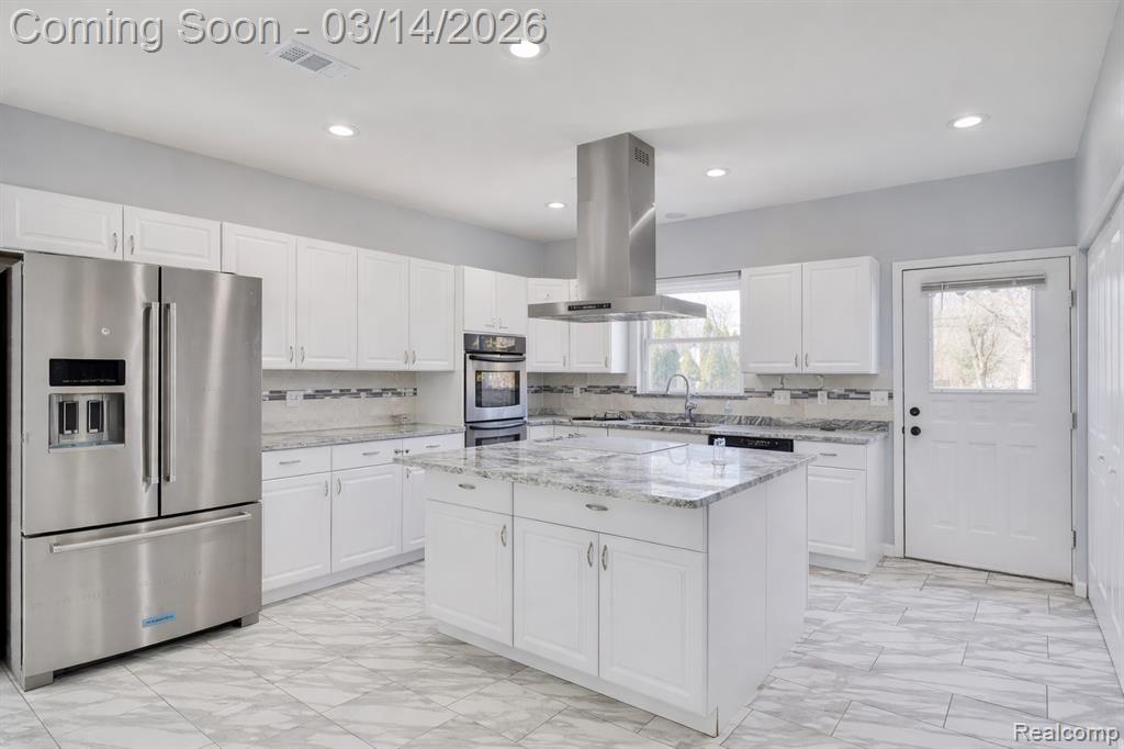 19580 Parke Lane, Grosse Ile, MI 48138 — Photo 3
