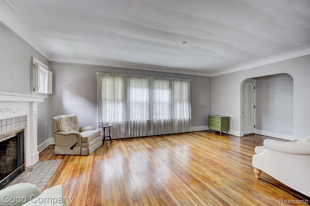 515 W Golden Gate, Highland Park, MI 48203 — Photo 4