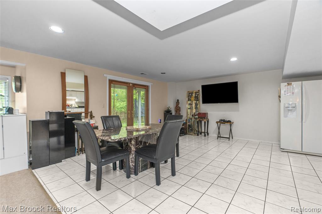 5199 Shenandoah Court, West Bloomfield, MI 48323 — Photo 57