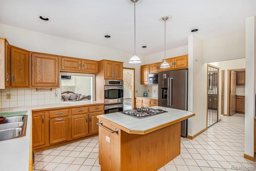 5215 Sunlyn Drive, Grand Blanc, MI 48439 — Photo 6