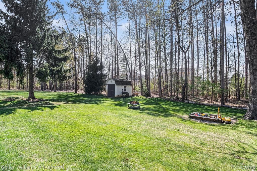 4176 EMERALD PINES Drive, Commerce Twp, MI 48390 — Photo 24