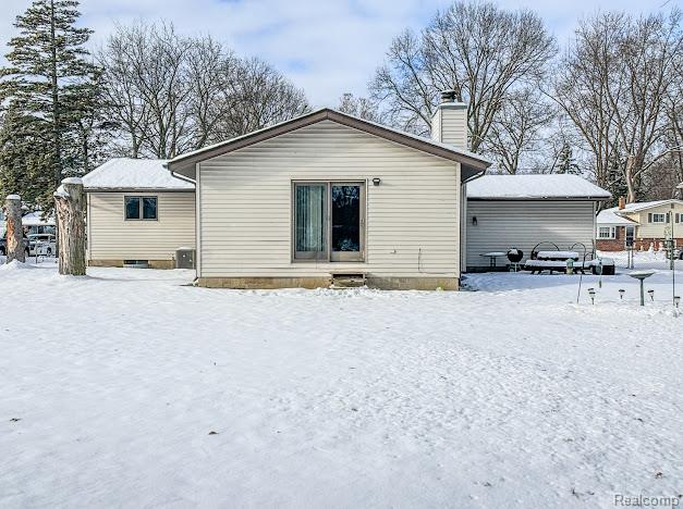 4445 Dixon Drive W, Swartz Creek, MI 48473 — Photo 3