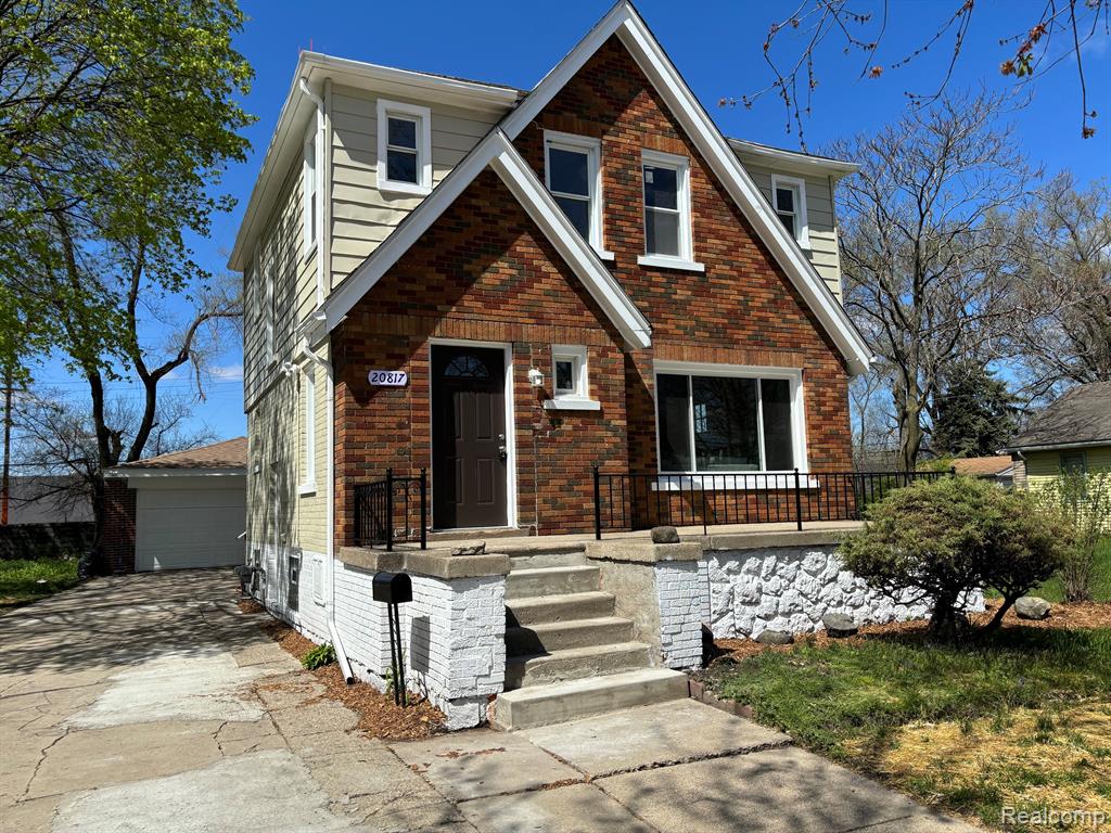20817 MENDOTA Avenue, Ferndale, MI 48220 — front exterior